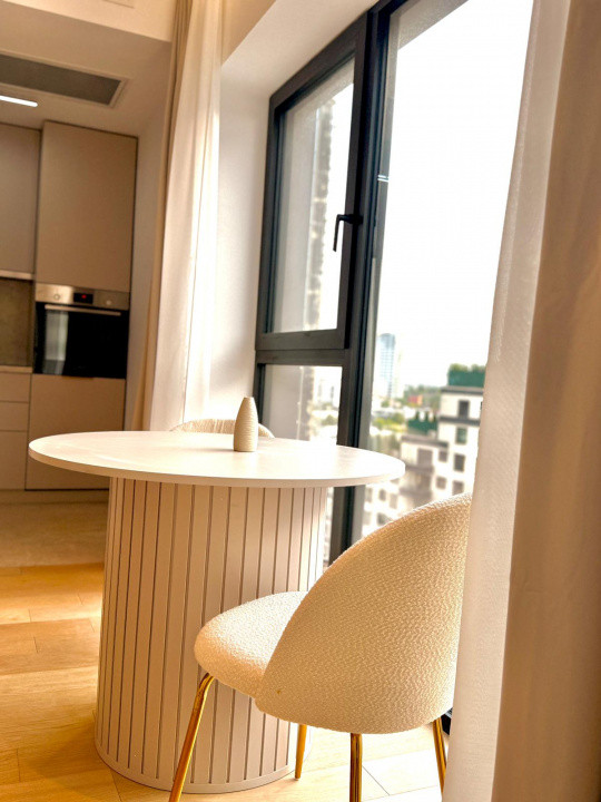 Apartament cu 2 camere de închiriat | One Lake Club