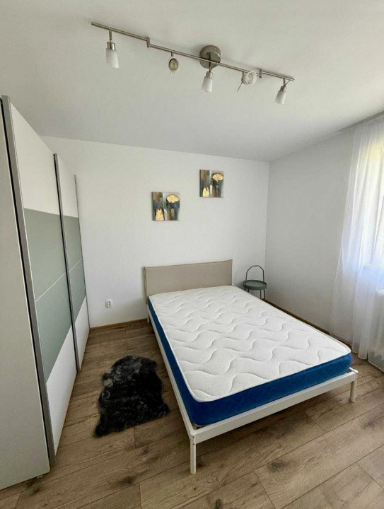 Apartament Titan, Piața Miniș