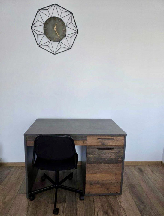 Apartament Titan, Piața Miniș