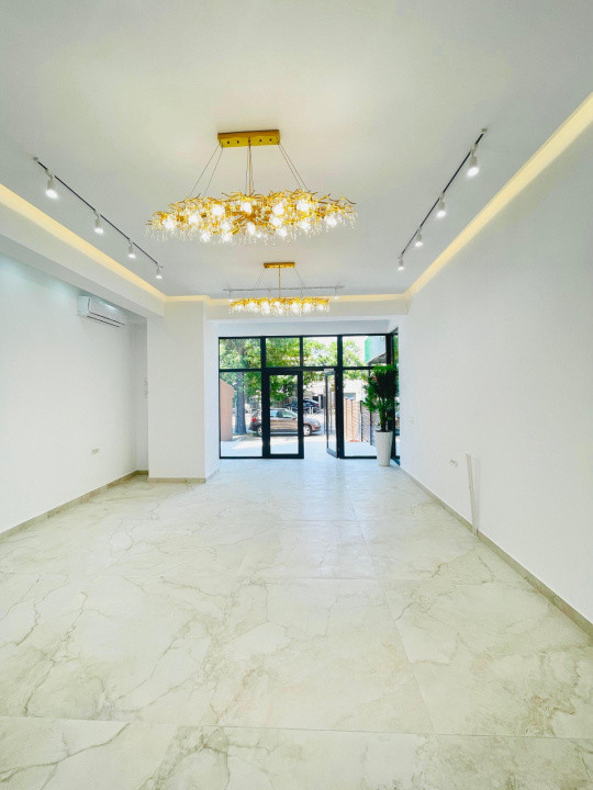 Spatiu comercial 250 mp, parter + et. 1, prima inchiriere, zona Colentina