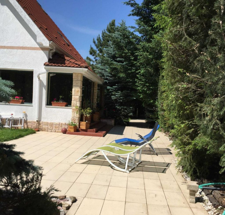  VILĂ DE LUX CU PISCINĂ ȘI GRĂDINĂ DE 1200 MP  ER. IANCU NICOLAE BRITISH SCHOOL