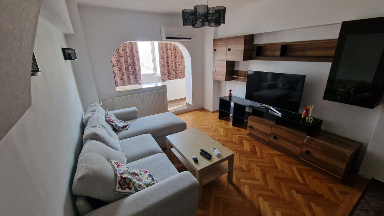 Apartament 13 septembrie 3 camere+Loc Parcare