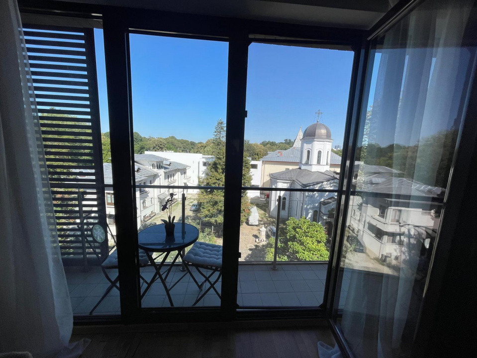 Apartament 3 camere lux cu terasă și parcare – Piața Victoriei