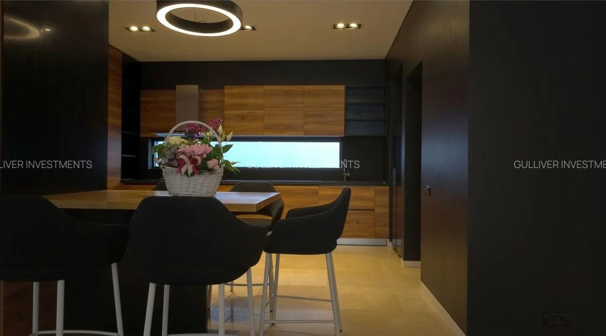 VILĂ EXCLUSIVISTĂ DE ÎNCHIRIAT | Pipera |  7 camere | Piscină privată încălzită 