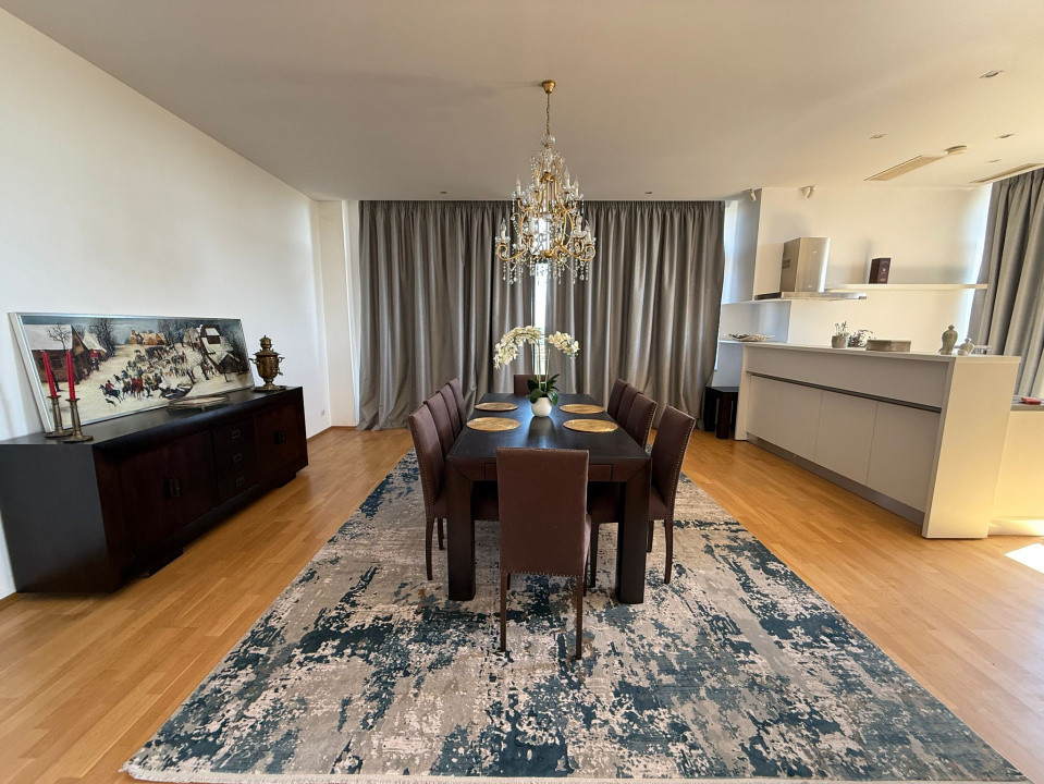 Penthouse spectaculos 180 mp cu terasă panoramică Băneasa  2.800 €