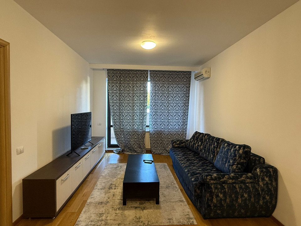 De vanzare apartament decomandat cu 2 camere  in Baneasa 
