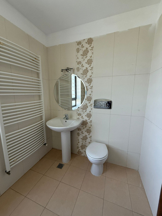 De vanzare apartament decomandat cu 2 camere  in Baneasa 
