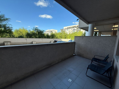 De vanzare apartament decomandat cu 2 camere  in Baneasa 