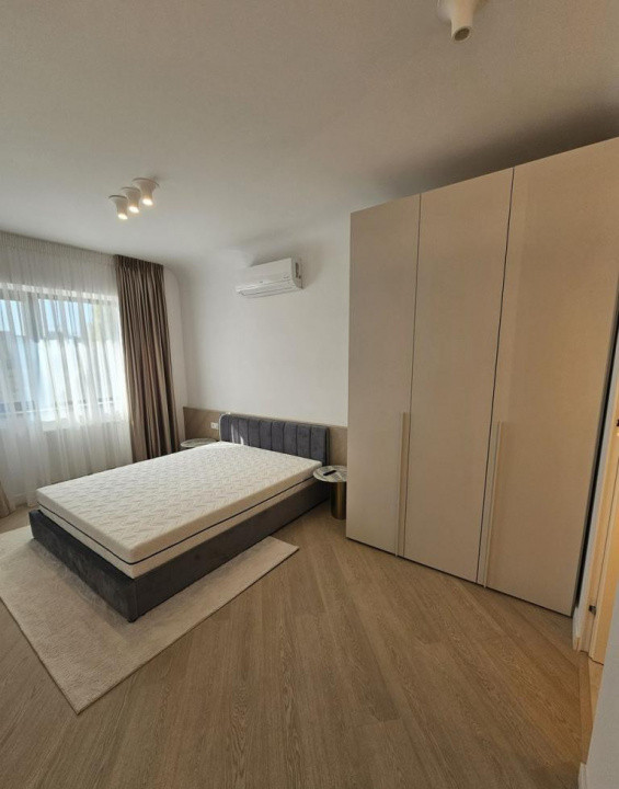 de inchiriat apartament cu 3 camere  in Cortina North