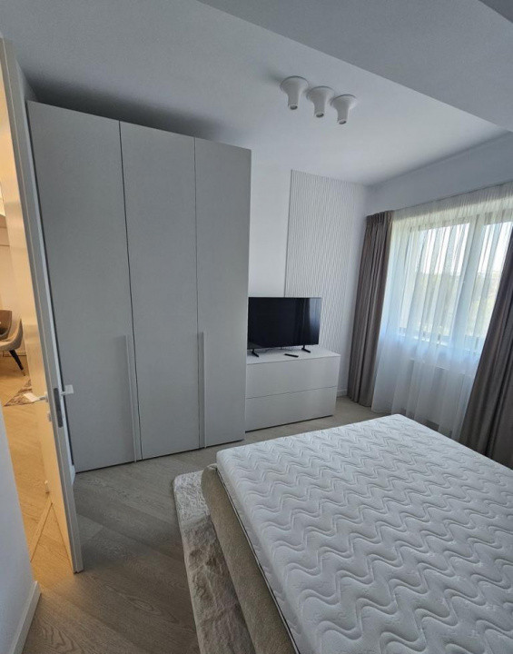 de inchiriat apartament cu 3 camere  in Cortina North