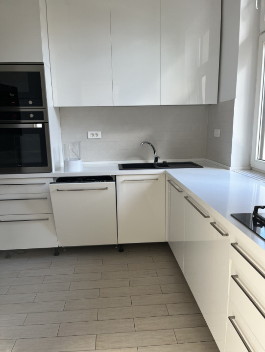 Casa individuală interbelica, 360 mp, curte, parcare, birouri, zona Dorobanti