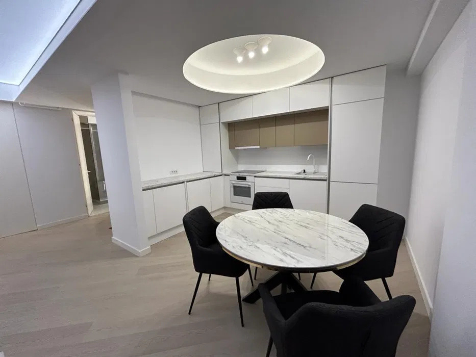 Apartament de inchiriat 3 camere Cortina North Pipera