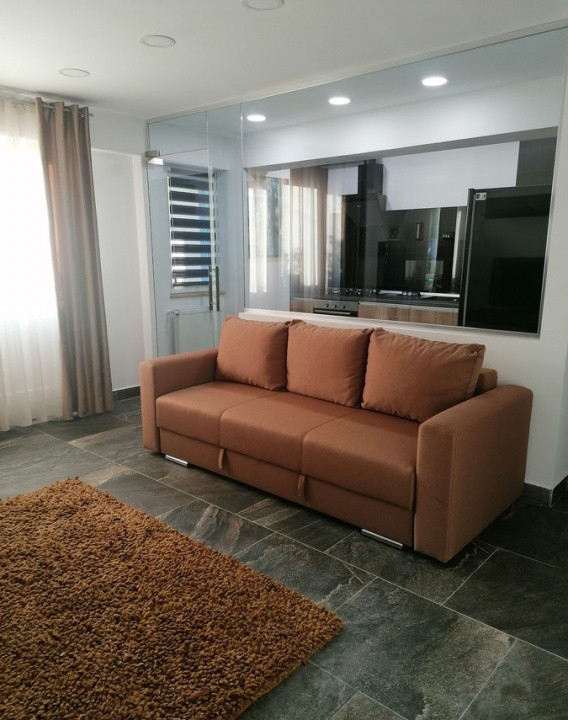 De inchiriat apartament decomandat cu 2 camere  in Salajan 