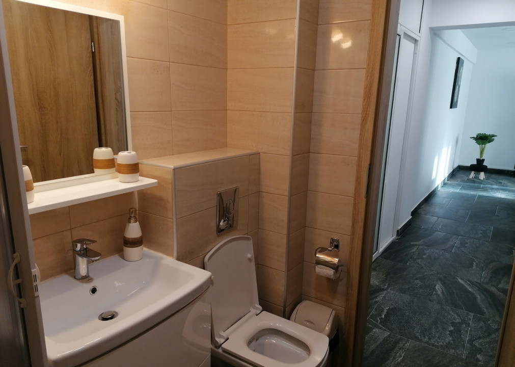 De inchiriat apartament decomandat cu 2 camere  in Salajan 