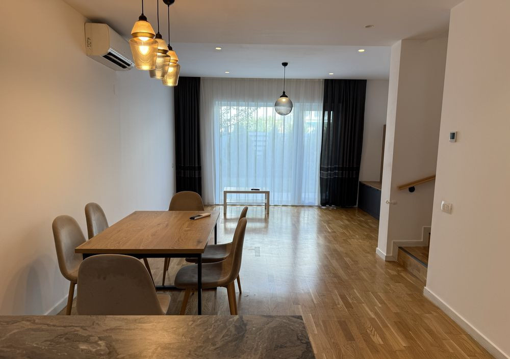 VILĂ DE ÎNCHIRIAT COMPLEX PIPERA | 5 CAMERE | TERASĂ | 3 BĂI | 145 mp