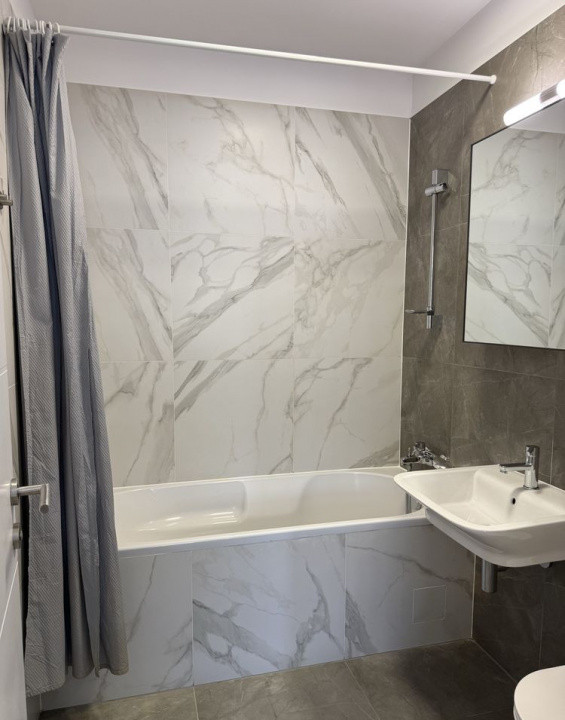  VILĂ DE ÎNCHIRIAT COMPLEX PIPERA | 5 CAMERE | TERASĂ | 3 BĂI | 145 mp