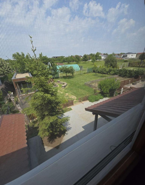 Vila de închiriat Pipera, grădina generoasa, șemineu, parcare, 260 mp
