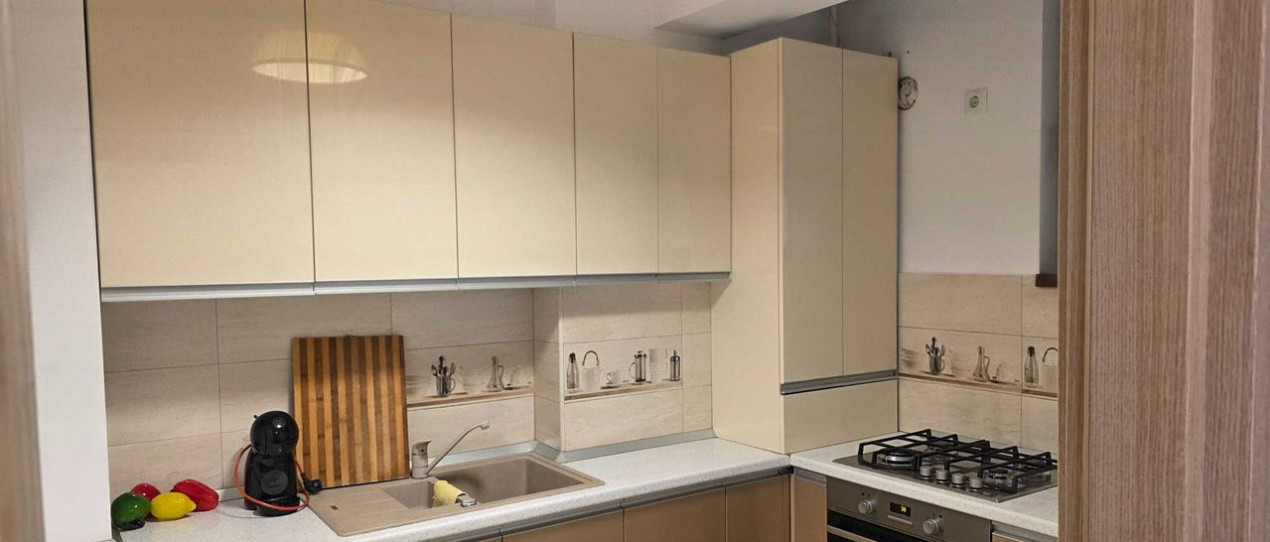 Apartament decomandat cu 3 camere  in zona Bucurestii Noi 