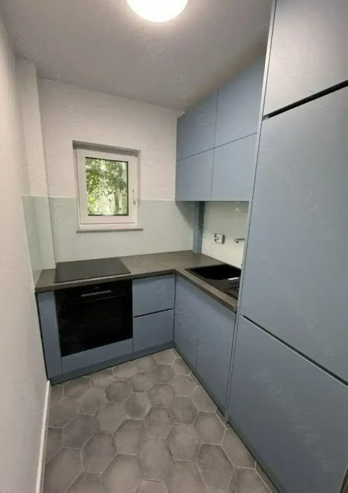 Apartament semidecomandat cu 2 camere, in zona Piata Amzei 