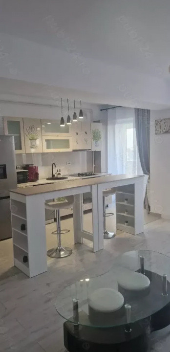 Apartament circular cu 2 camere in zona Parcul Carol 