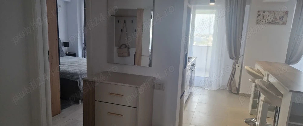 Apartament circular cu 2 camere in zona Parcul Carol 