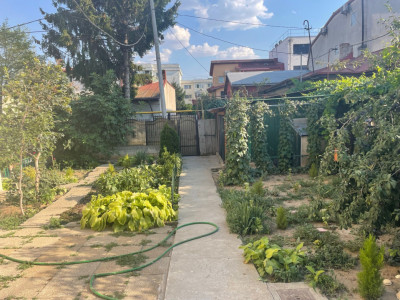Vilă / Casă de închiriat – Aviatiei / Caramfil – ideală pentru locuință sau biro