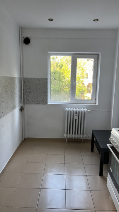 🏡 Acasă începe aici – 2 camere semidecomdat, renovat, la metrou 1 Decembrie 🏡