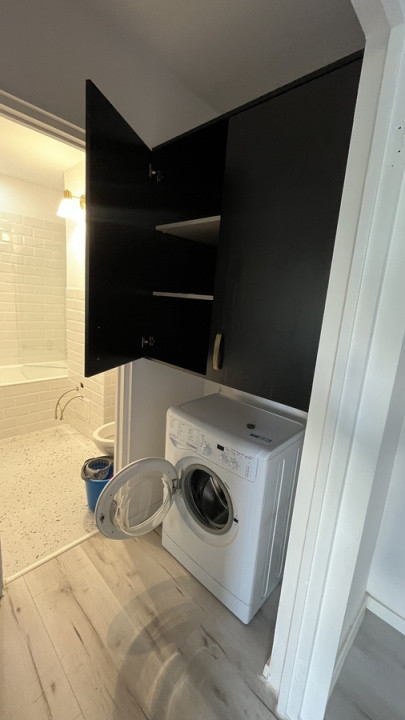 🏡 Acasă începe aici – 2 camere semidecomdat, renovat, la metrou 1 Decembrie 🏡