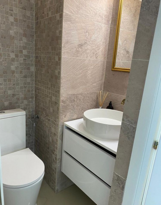 Apartament modern - 2 camere - 76mp - zona Bulevardul Decebal