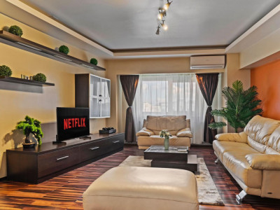 Apartament 4 camere | Bd. Unirii | Ultracentral | Vedere panoramică