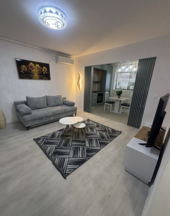Apartament decomandat cu 2 camere  in zona Industriilor 