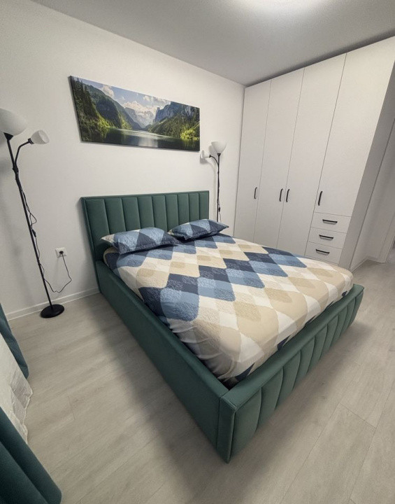 Apartament decomandat cu 2 camere  in zona Industriilor 