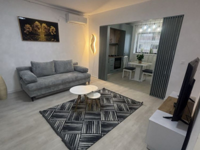 Apartament decomandat cu 2 camere  in zona Industriilor 