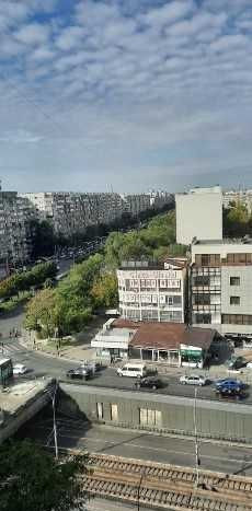 Apartament decomandat cu 3 camere  in zona Lujerului 