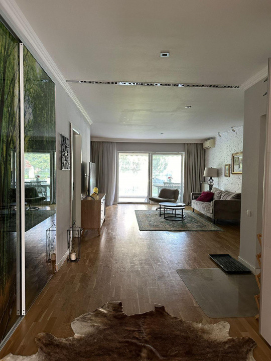 Apartament 3 camere de închiriat Școala Americană