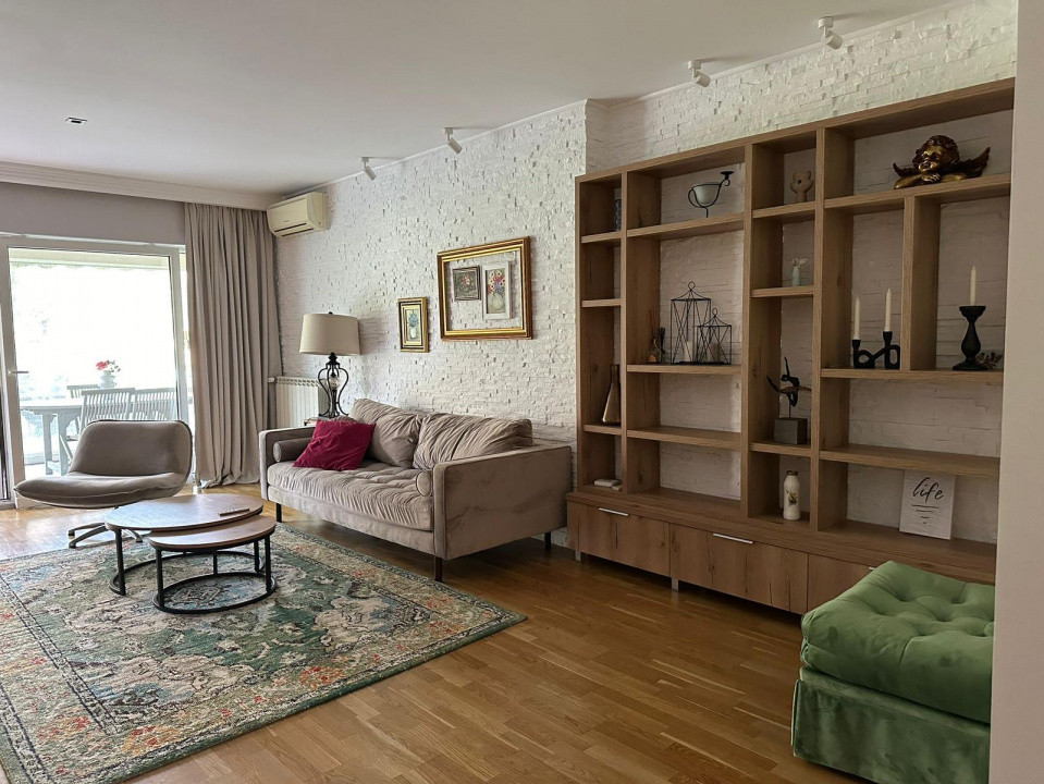 Apartament 3 camere de închiriat Școala Americană