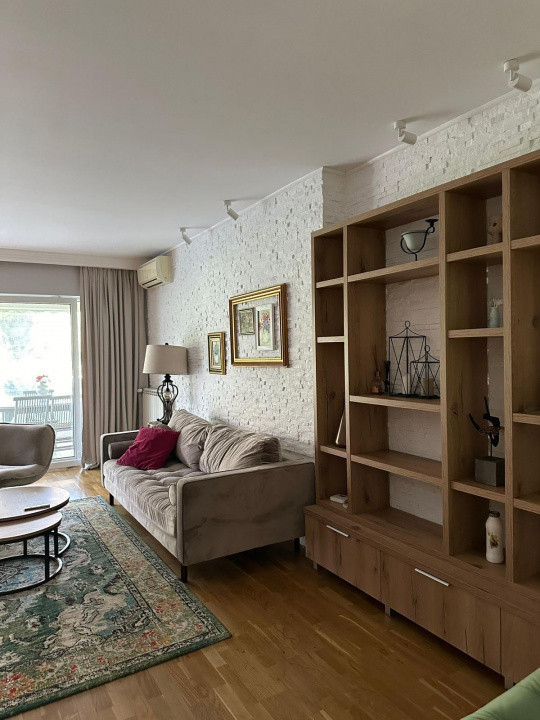 Apartament 3 camere de închiriat Școala Americană