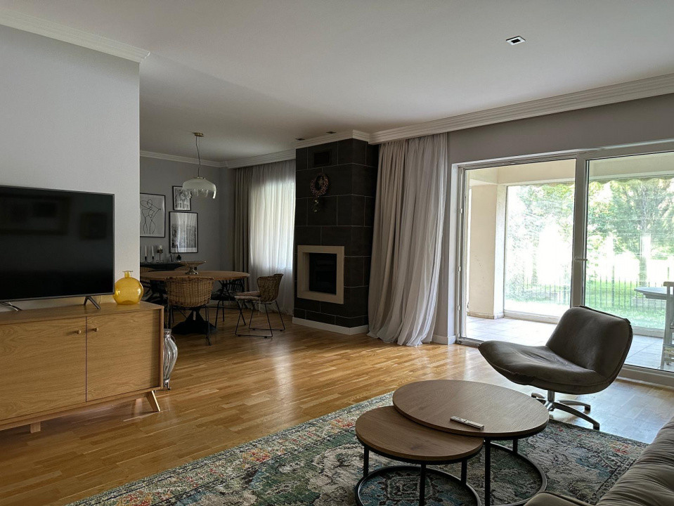 Apartament 3 camere de închiriat Școala Americană