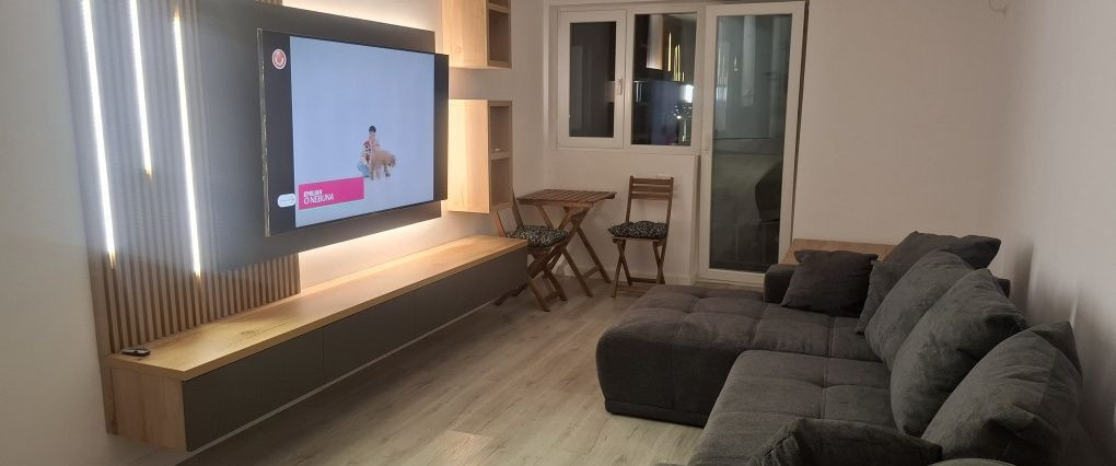 Apartament decomandat cu 2 camere  in zona Berceni 