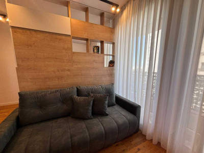 Apartament semidecomandat cu 2 camere  in zona Central 