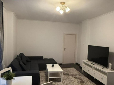 Apartament semidecomandat cu 2 camere  in zona Victoriei 