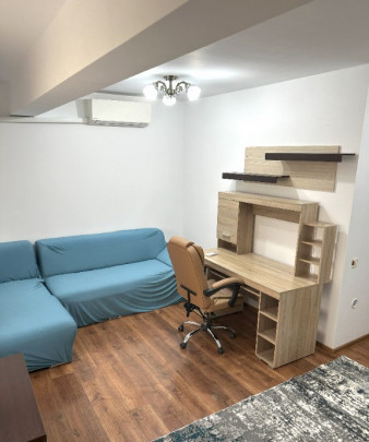 Apartament decomandat cu 2 camere  in zona Aparatorii Patriei 