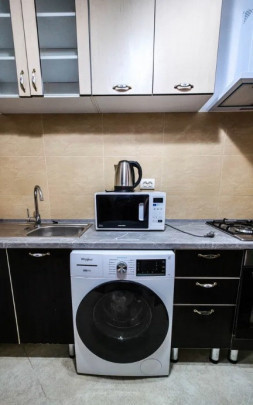 Apartament decomandat cu 2 camere  in zona Aparatorii Patriei 
