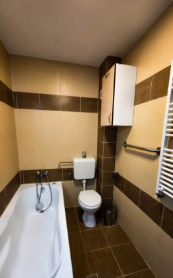 Apartament decomandat cu 2 camere  in zona Aparatorii Patriei 