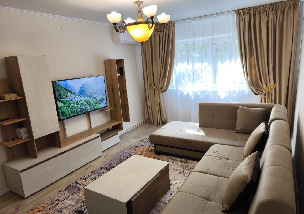Aviatiei / 3 camere / Decomandat / Centrala proprie / AC