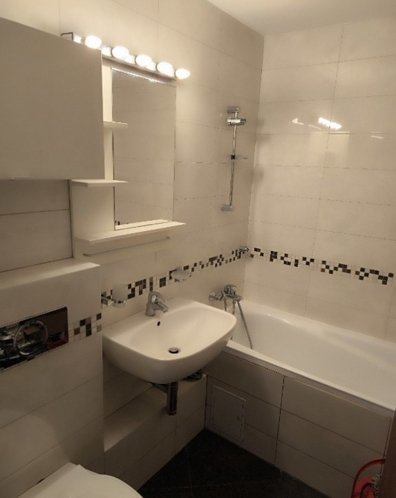 Aviatiei / 3 camere / Decomandat / Centrala proprie / AC
