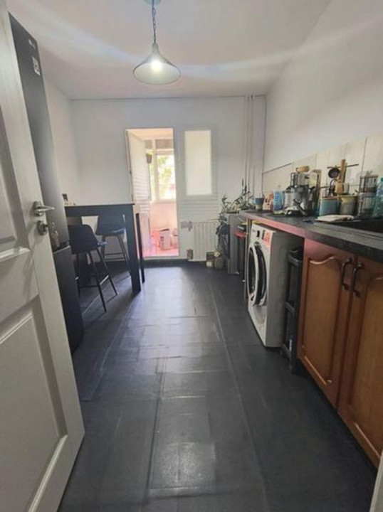 Domenii / 4 Camere / Semidecomandat / Aer Conditionat