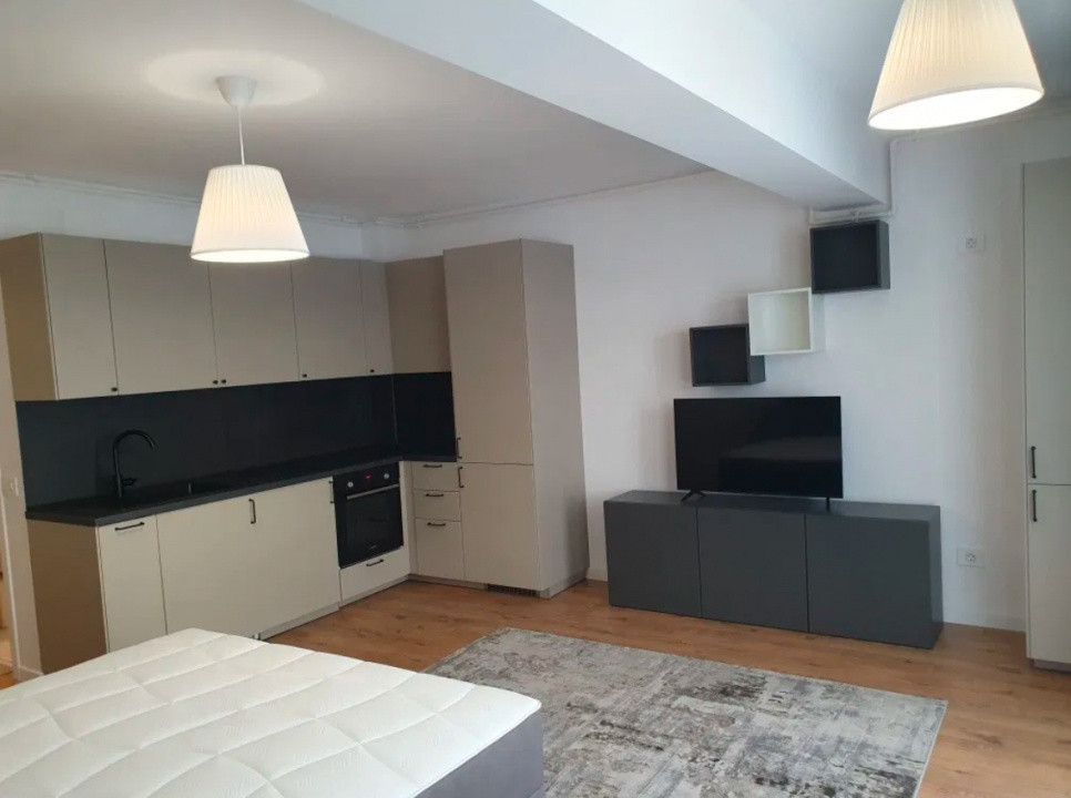 nchiriere Studio  Rond OMV Pipera