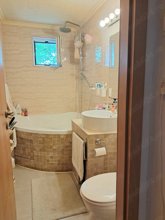 Nerva Traian / 3 Camere / Centrala proprie / Aer Conditionat / Decomandat