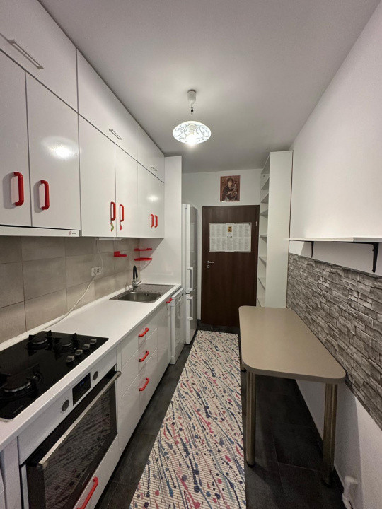 Apartament premium 3 camere,centrala proprie+loc parcare.